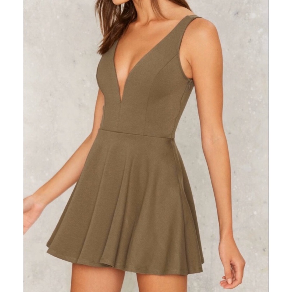 NWT Express Vneck Olive Green Skater Skort Dress - Picture 4 of 7